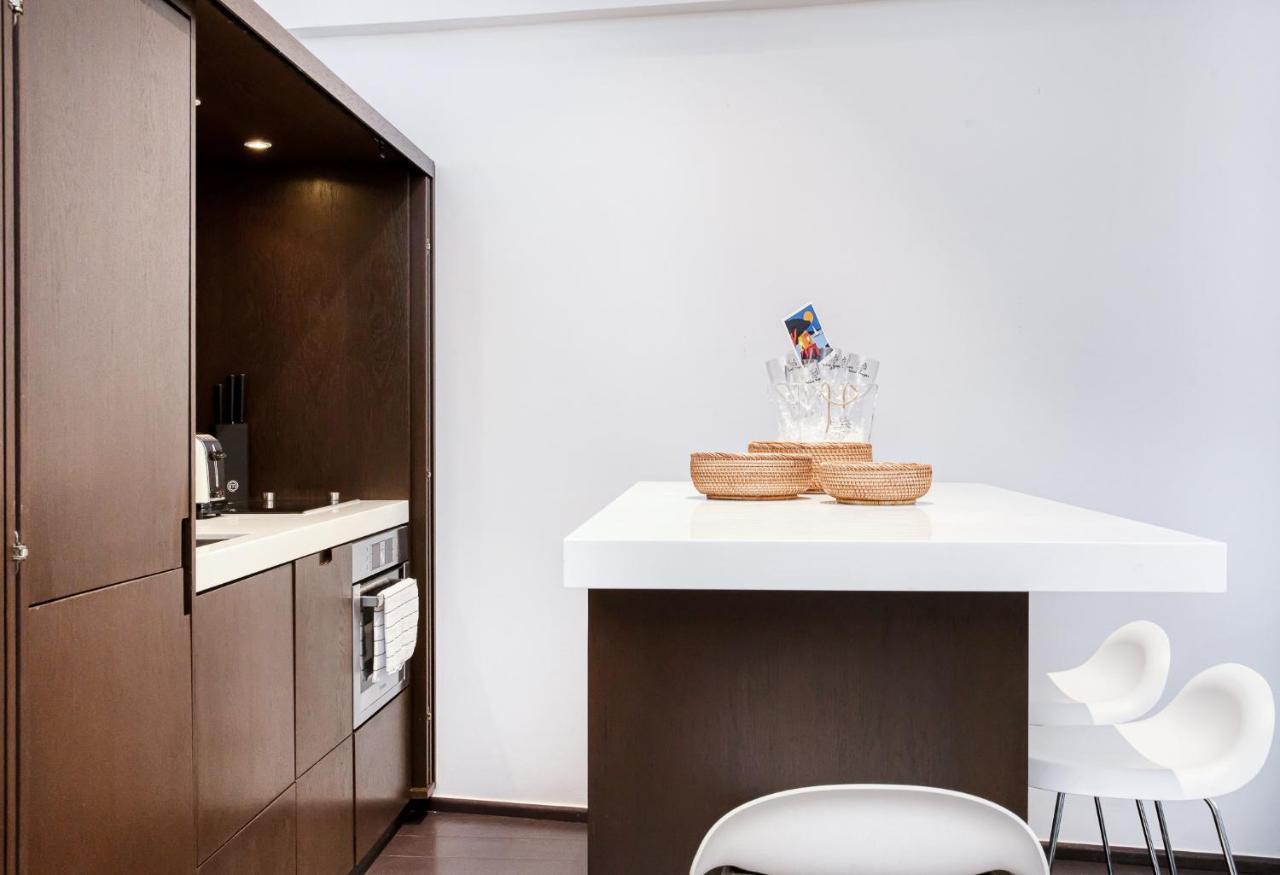 Appartement Place Des Lices Avec Parking Saint-Tropez Exterior foto